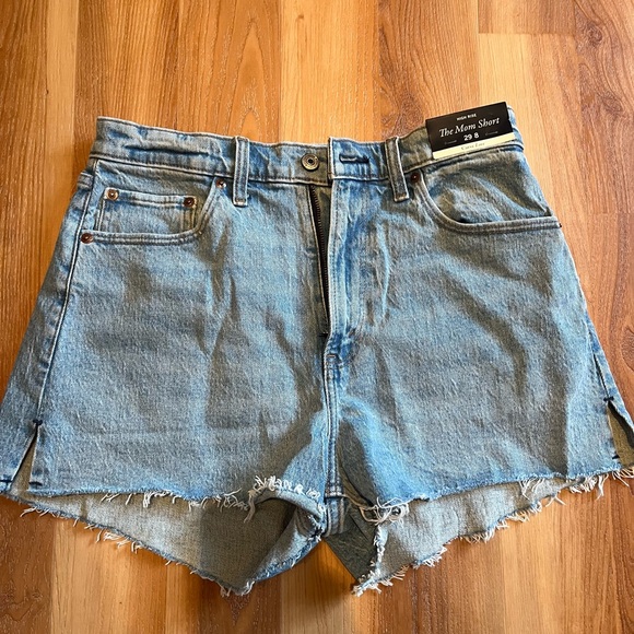 Abercrombie & Fitch Blue “The Mom Short” HR, Frayed Hem, NWT, 29 - Picture 1 of 2